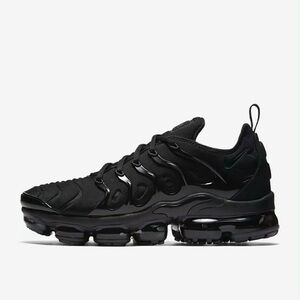 Black Athletic Sneakers Nike Vapor max plus size 12 mens